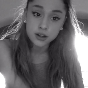 Ariana Grande, Doughnut Apology Ariana Grande, Doughnut Apology